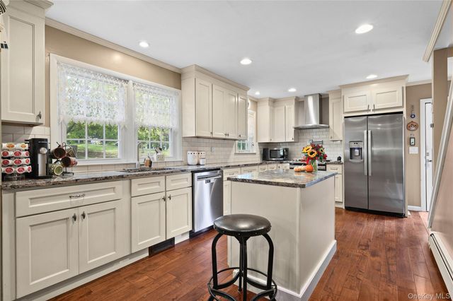 33 Nevins Road, Mahopac, NY 10541