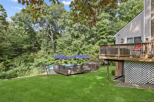 33 Nevins Road, Mahopac, NY 10541