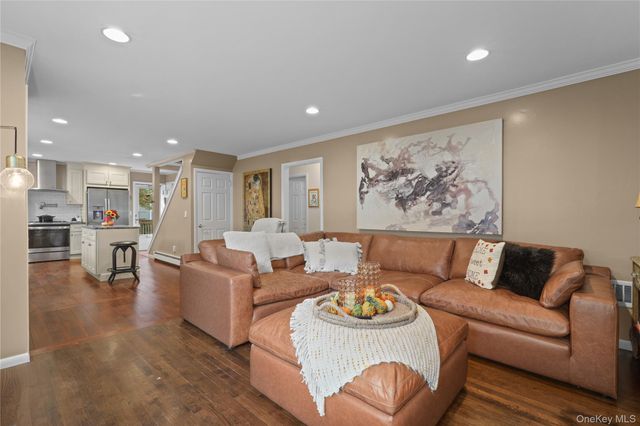 33 Nevins Road, Mahopac, NY 10541