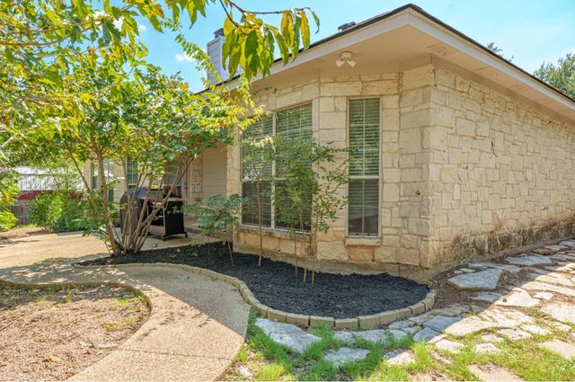 10109 Seville Court, Waco, TX 76708