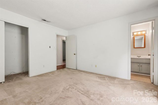 6124 Dwightware Boulevard, Charlotte, NC 28227