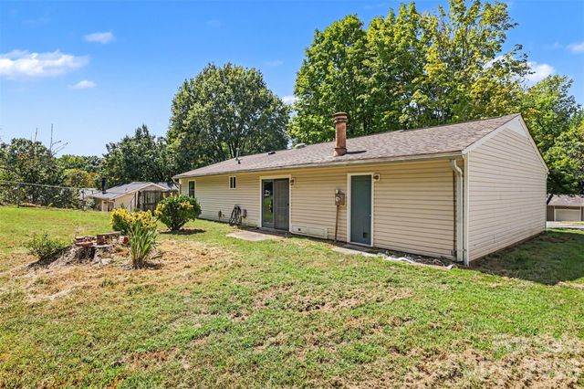 6124 Dwightware Boulevard, Charlotte, NC 28227