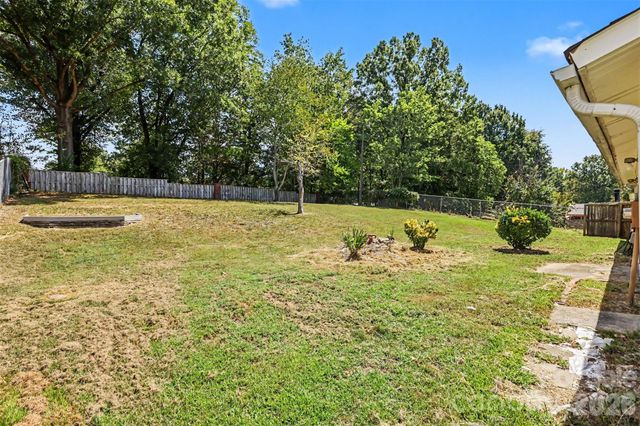 6124 Dwightware Boulevard, Charlotte, NC 28227
