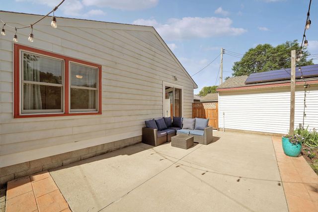 2017 Villard Avenue, Saint Paul, MN 55116