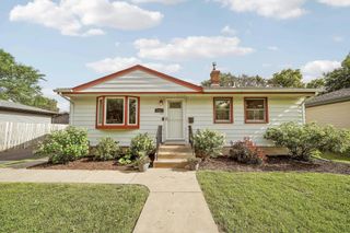 2017 Villard Avenue, Saint Paul, MN 55116
