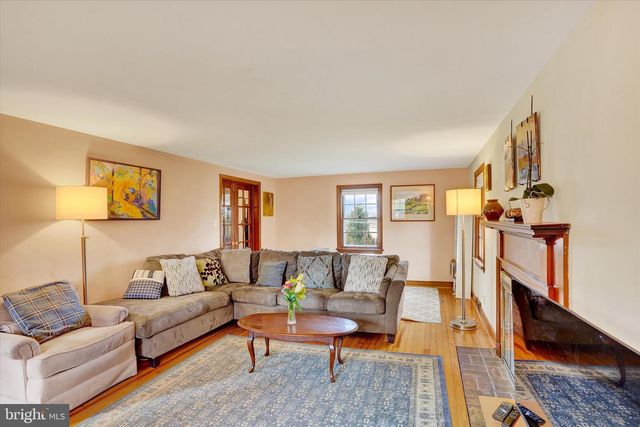 755 FETTERS MILL RD, Huntingdon Valley, PA 19006