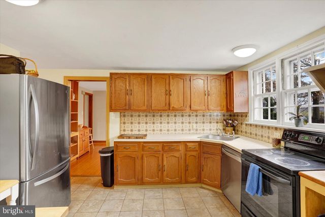 755 FETTERS MILL RD, Huntingdon Valley, PA 19006