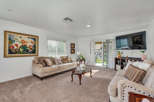 336 Solano St, Madera, CA 93638