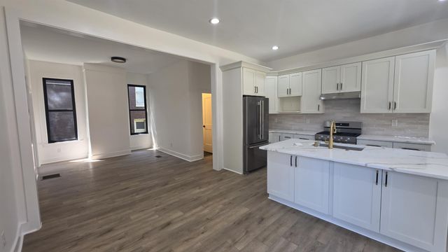 310 GARLAND ST, Memphis, TN 38104