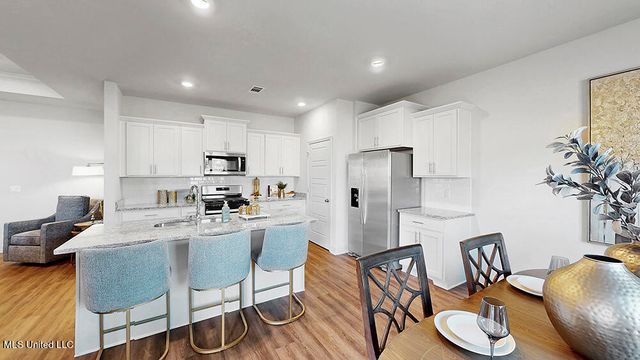 204 Serenity Lake Drive, Pearl, MS 39208