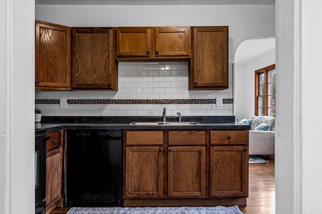1301 30th STREET S, La Crosse, WI 54601