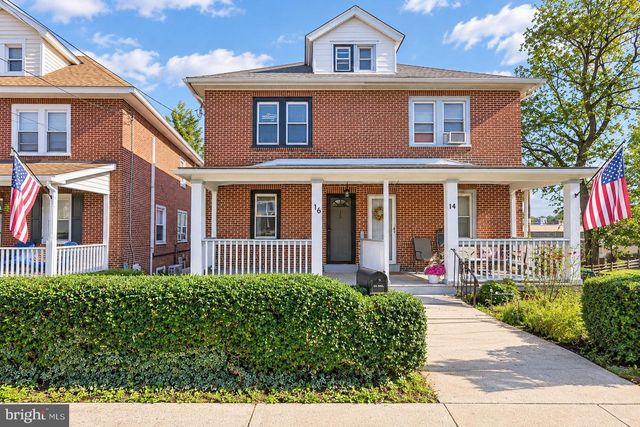 16 NEW RD, Aston, PA 19014