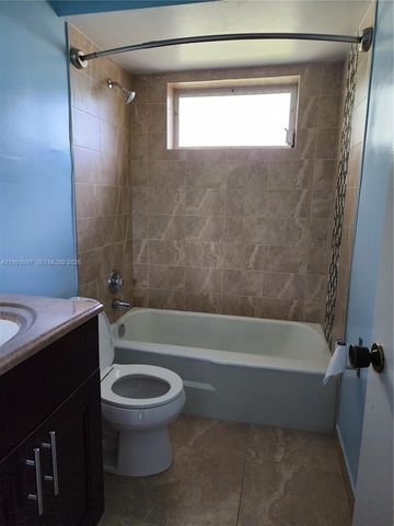 2451 SW 82nd Ave 309, Davie, FL 33324