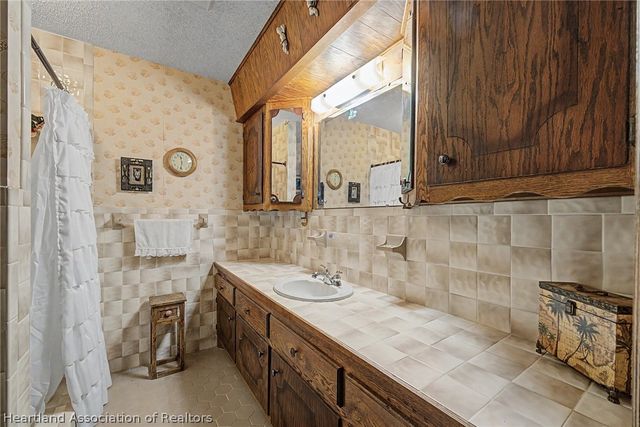 2020 N Torrington Road, Avon Park, FL 33825
