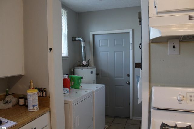 2510 E Brown Street, Seneca, SC 29678