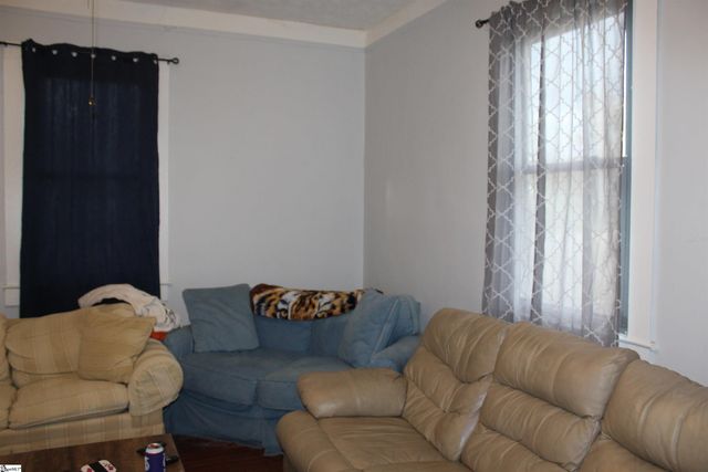 2510 E Brown Street, Seneca, SC 29678