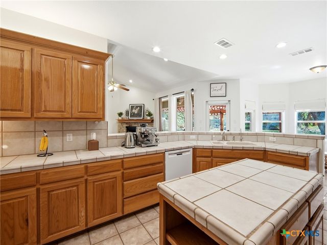 121 Delaney Rae, New Braunfels, TX 78132