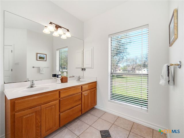 121 Delaney Rae, New Braunfels, TX 78132