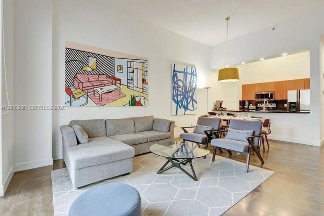 1200 Brickell Bay Dr 1404, Miami, FL 33131