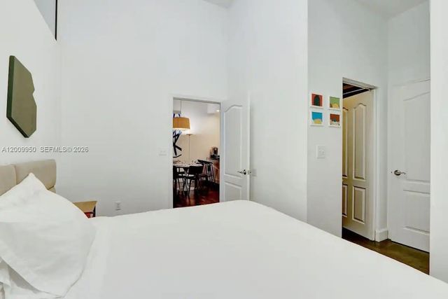 1200 Brickell Bay Dr 1404, Miami, FL 33131