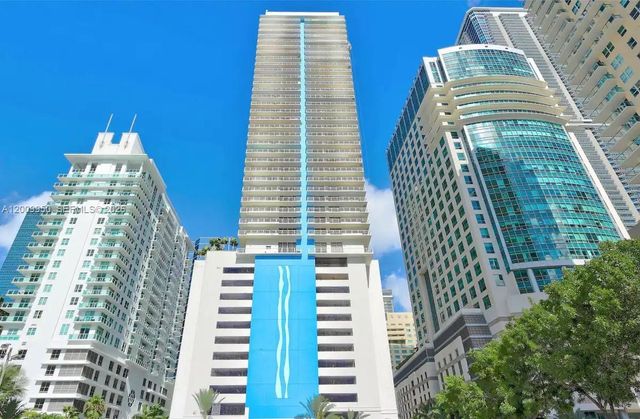 1200 Brickell Bay Dr 1404, Miami, FL 33131