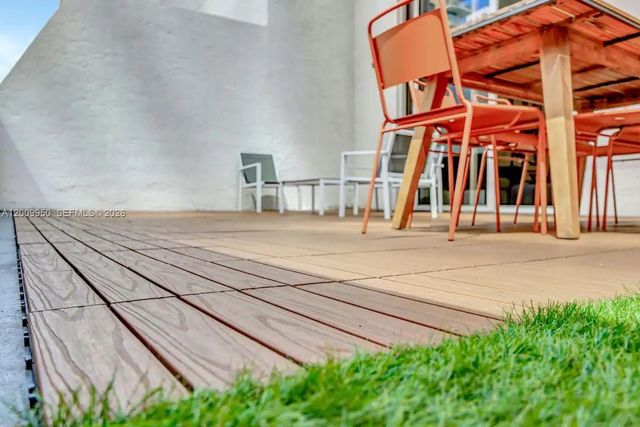 1200 Brickell Bay Dr 1404, Miami, FL 33131