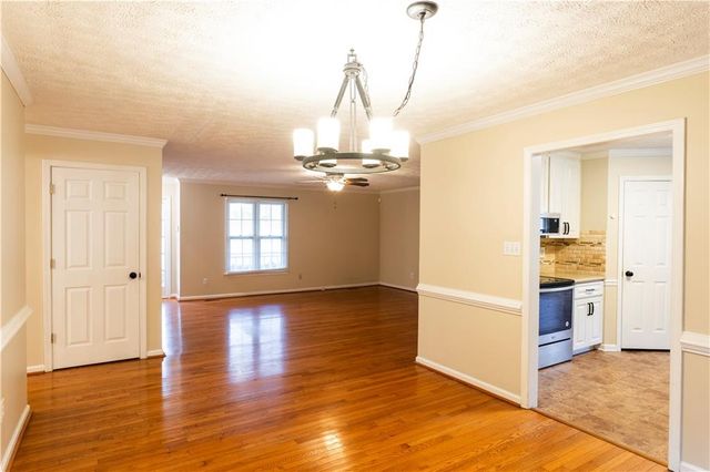 184 Wildflower Drive, Social Circle, GA 30025