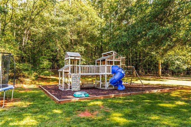 184 Wildflower Drive, Social Circle, GA 30025