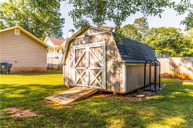 184 Wildflower Drive, Social Circle, GA 30025