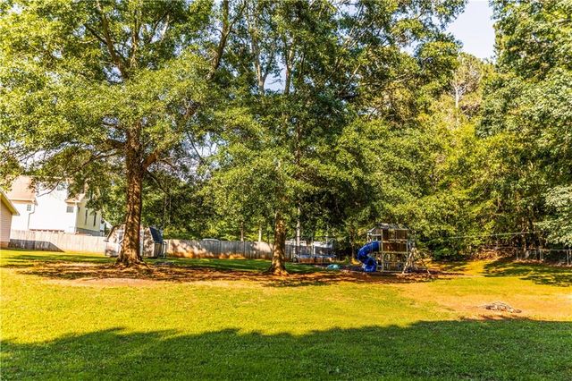 184 Wildflower Drive, Social Circle, GA 30025