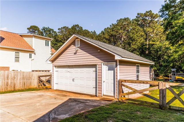 184 Wildflower Drive, Social Circle, GA 30025