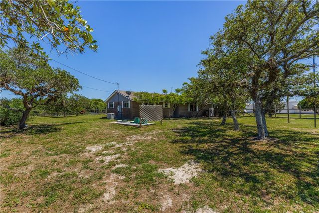 3701 Waldron, Corpus Christi, TX 78418