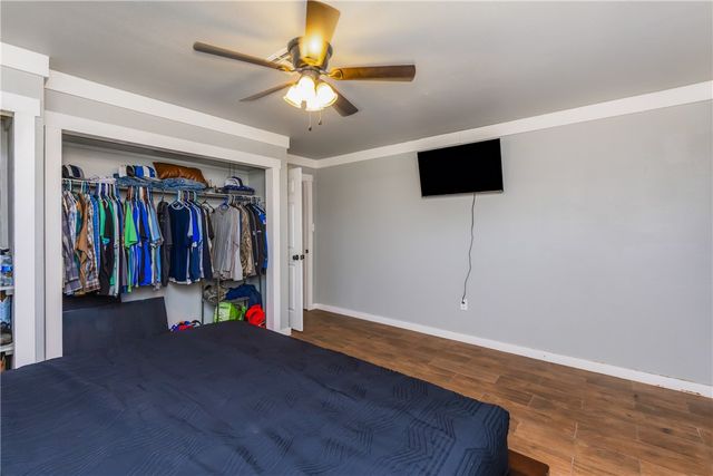 3701 Waldron, Corpus Christi, TX 78418