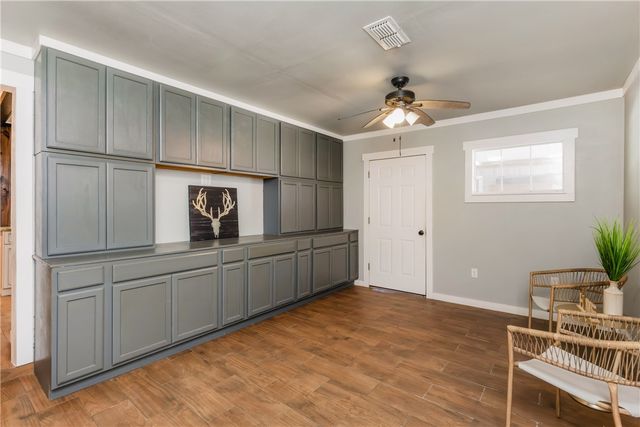 3701 Waldron, Corpus Christi, TX 78418