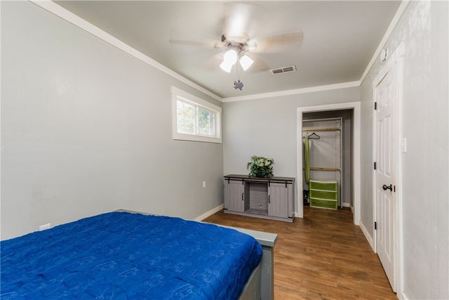 3701 Waldron, Corpus Christi, TX 78418