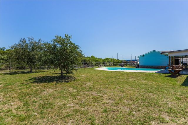 3701 Waldron, Corpus Christi, TX 78418
