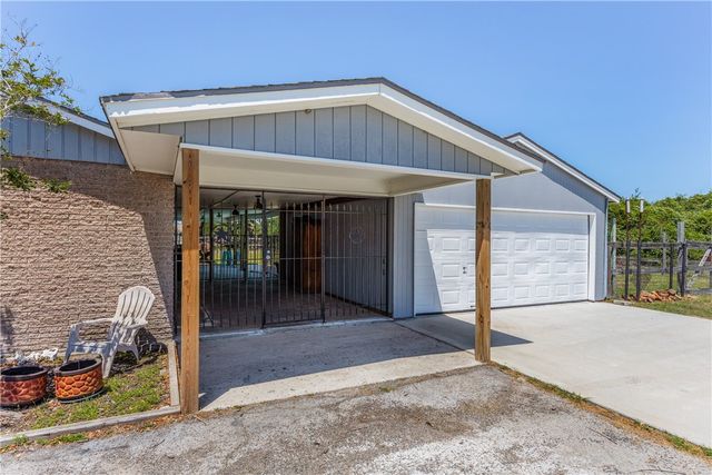3701 Waldron, Corpus Christi, TX 78418