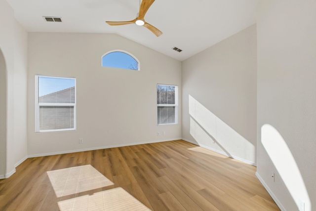 724 Morning Meadows Drive NE, Rio Rancho, NM 87144