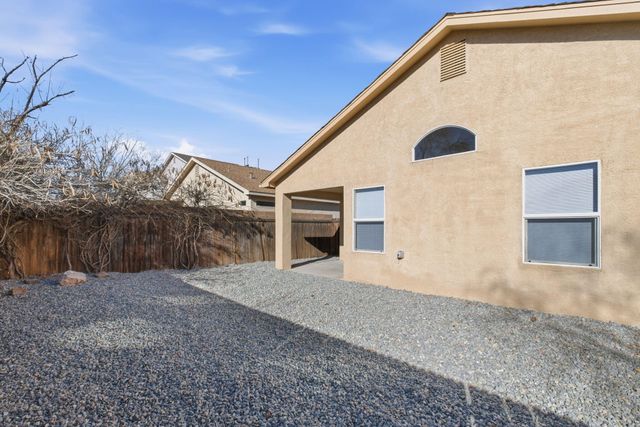 724 Morning Meadows Drive NE, Rio Rancho, NM 87144