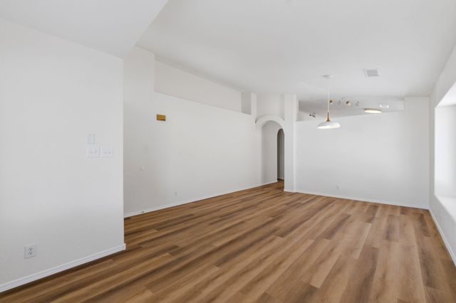 724 Morning Meadows Drive NE, Rio Rancho, NM 87144