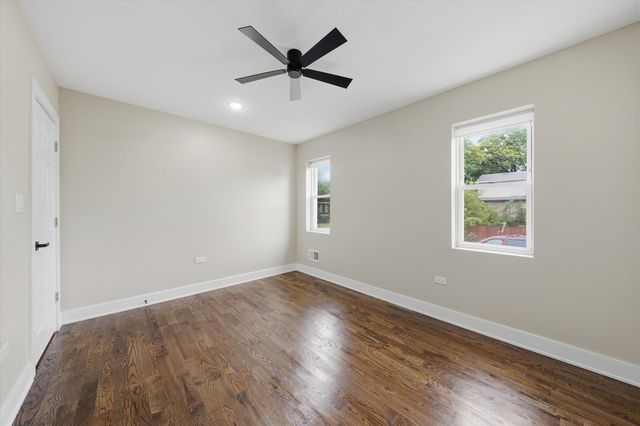 8817 S Parnell Avenue, Chicago, IL 60620