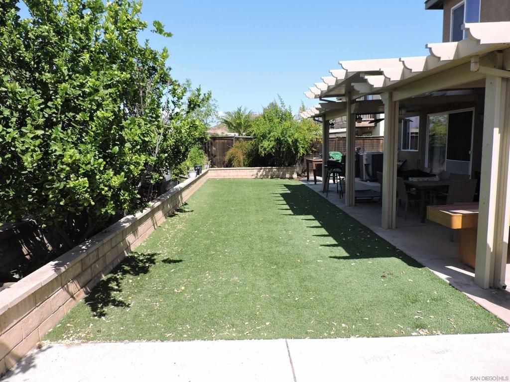 Image 5 of property listing at 28716 Autumn, Menifee, CA 92584