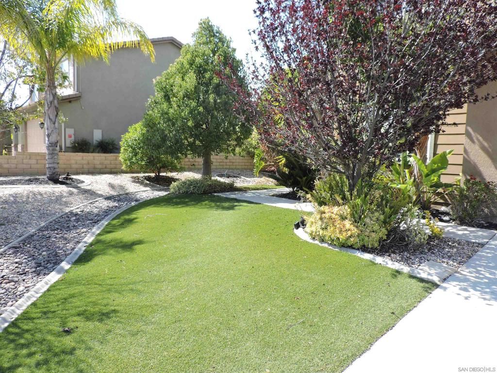 Image 9 of property listing at 28716 Autumn, Menifee, CA 92584
