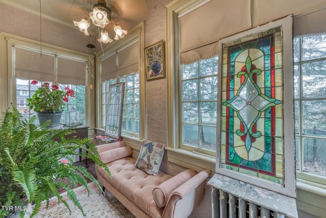 130 Solar Street, Bristol, VA 24201