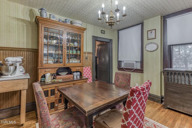 130 Solar Street, Bristol, VA 24201