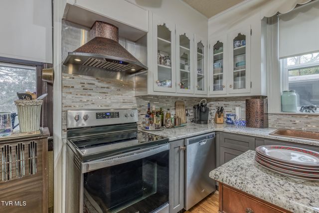 130 Solar Street, Bristol, VA 24201