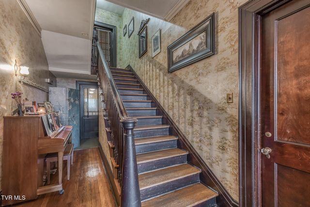 130 Solar Street, Bristol, VA 24201