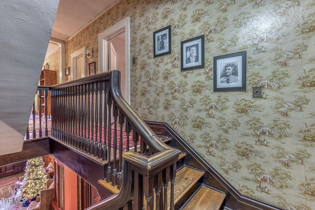 130 Solar Street, Bristol, VA 24201