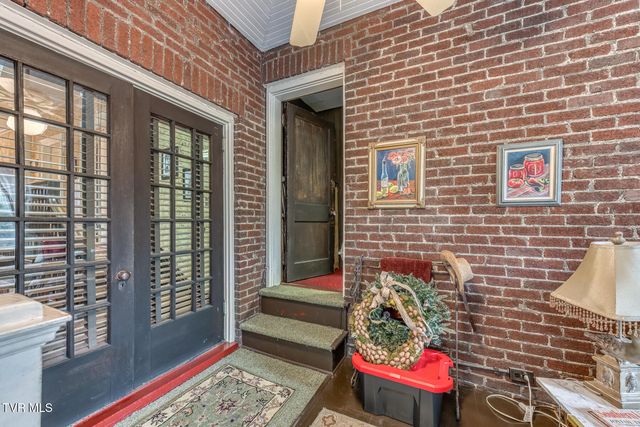 130 Solar Street, Bristol, VA 24201