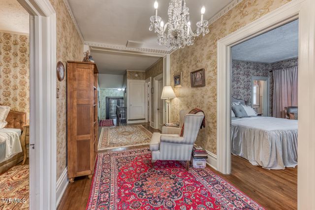 130 Solar Street, Bristol, VA 24201